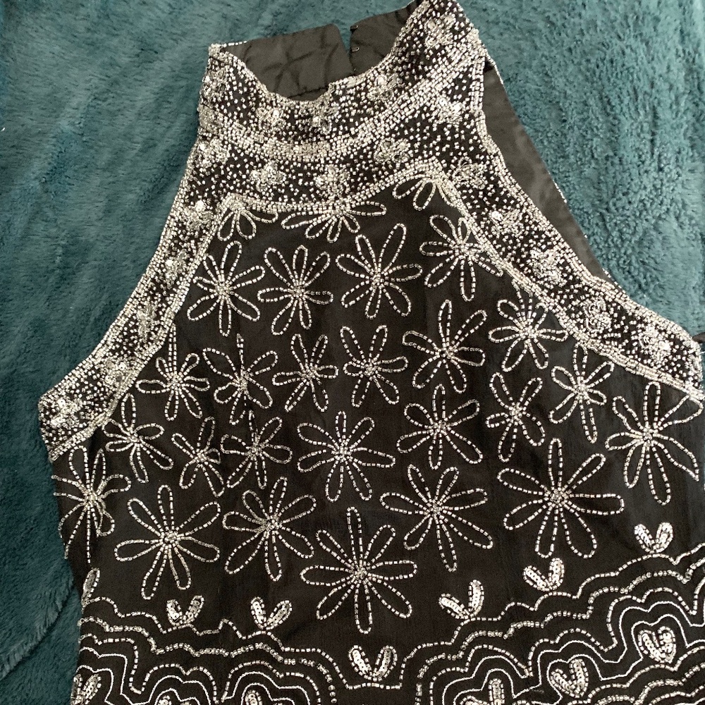 NWT Beautiful Beaded Silk Top. Sz: Med